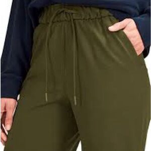 Ajisai green joggers size medium